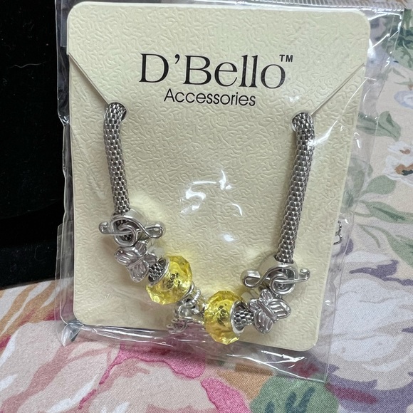 earring & bracelet - Picture 3 of 6